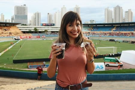 Gastronomia de estádio: comidas do Serra Dourada fazem a festa do torcedor