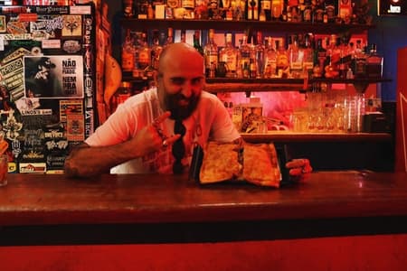A história do pastel gigante do Bar do Kuka