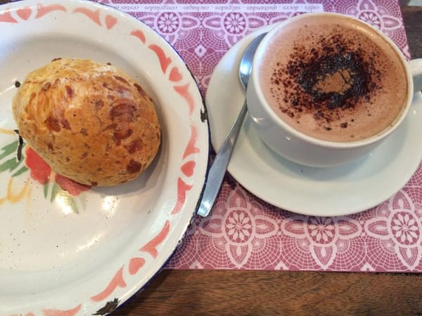 Doce Café Empório Mineiro tem receitas bem tradicionais e lembra casa de vó | Foto: Jecyca Maia