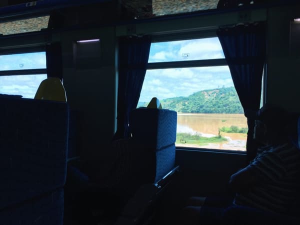 De trem: do Espírito Santo a Minas Gerais