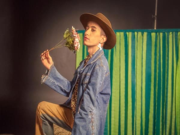 Gabeu, filho do cantor sertanejo Solimões, toca, no dia 27, seu pocnejo no Vaca Amarela