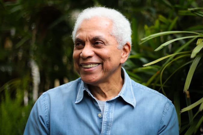 Paulinho da Viola apresenta novo show em Goiânia. Além disso, revisitará grandes sucessos de sua obra e fará novas versões para canções menos conhecidas | Foto: Marcos Froner/Divulgação