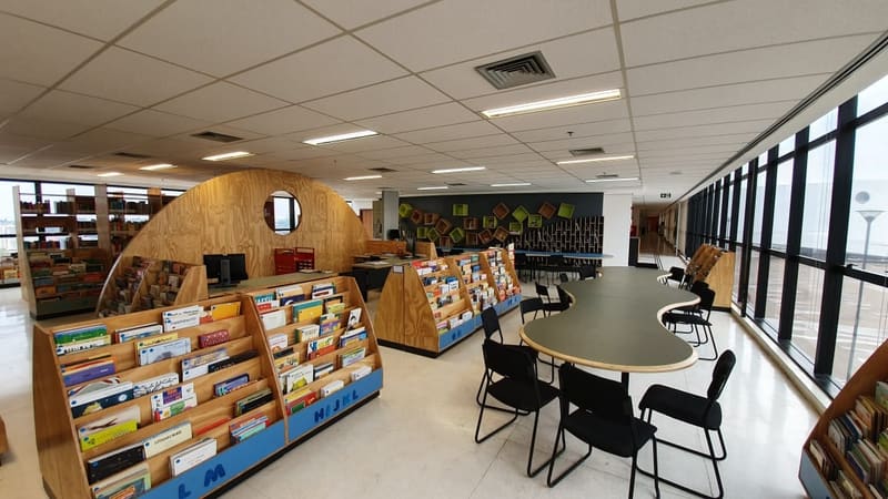 Biblioteca Infantil do Centro Cultural Oscar Niemeyer terá oficinas, como de enfeites de Natal, contação de histórias, espetáculo teatral e cineminha | Foto: Carlos Freitas