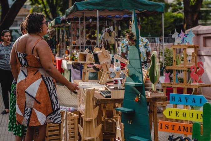 O Mercado das Coisas terá nos dias 14 e 15 de dezembro 80 expositores. Assim, tem moda autoral, acessórios, peças íntimas, arte, artesanato, comida e muito mais | Foto: Júlia Borges