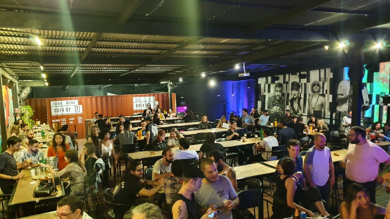 VEMDEVINIL tem três projetos musicais convidados e banca de discos