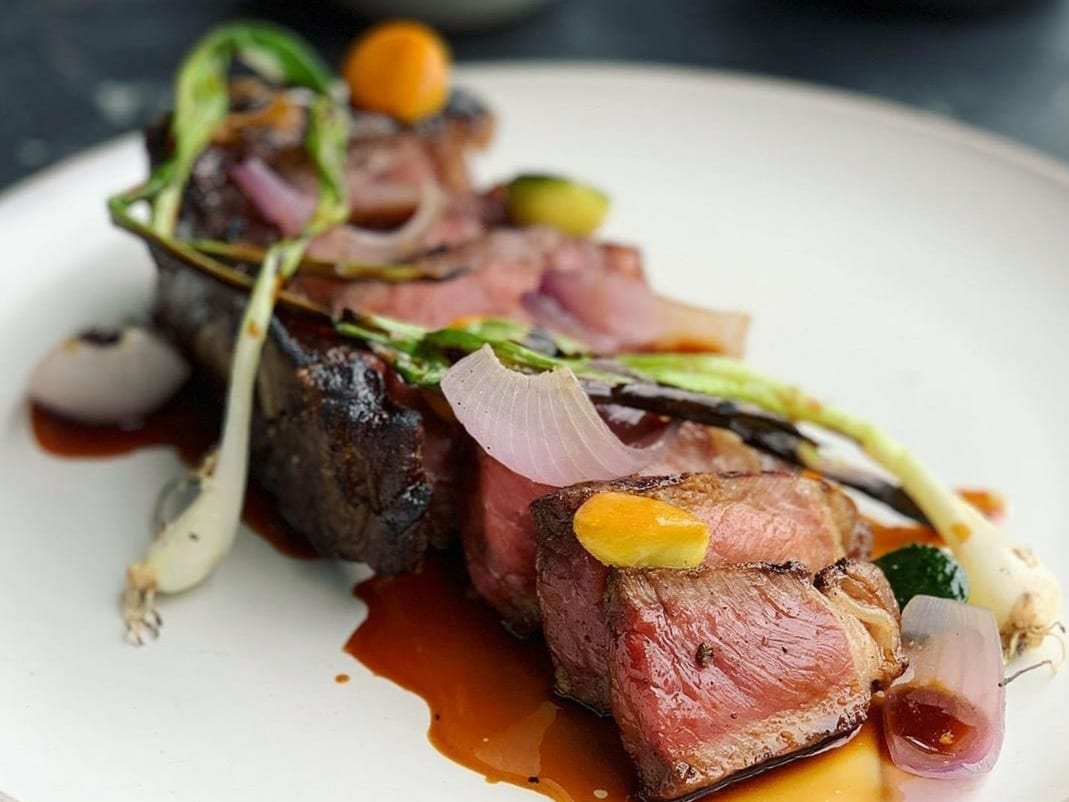 Prato do Íz Restaurante, um dos pratos de alta gastronomia em Goiânia