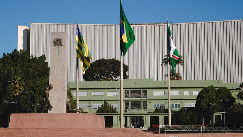 Praça Cívica, no Centro de Goiânia. Novo decreto estadual, deve ser seguido na íntegra pela prefeitura de Goiânia e passa a valer a partir desta terça-feira (14/7) | Foto: Carla Falcão