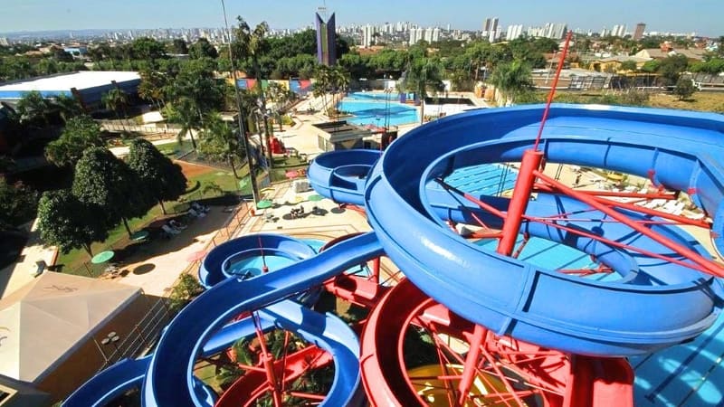 Em clubes (como o Sesc Faiçalville, na foto) funcionarão locais como academias, quadras poliesportivas, bares e restaurantes | Foto: Site Sesc Goiás