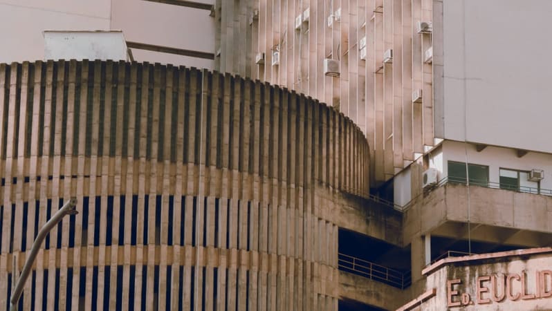 Parthenon Center, no Centro de Goiânia. Centro Cultural Octo Marques se localiza no edifício | Foto: Carla Falcão