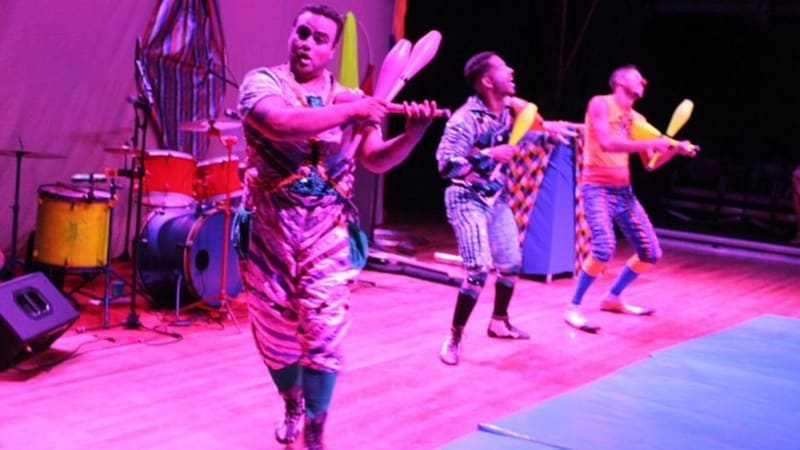 Teatro Sesc tem programação especial no mês das crianças