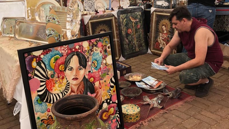 Feira de Antiguidades da Praça Tamandaré é uma das feiras especiais que selecionamos nesta lista. Ela acontece no segundo domingo de cada mês | Foto:  Paula Falcão