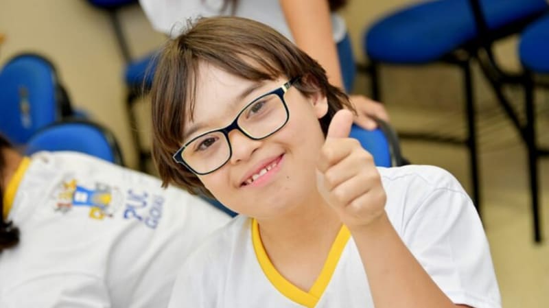 Aluno do Programa de Referência em Inclusão Social (PRIS). Atividades dos projetos Alfadown e Aprender a Pensar são on-line | Foto: Prefeitura de Goiânia