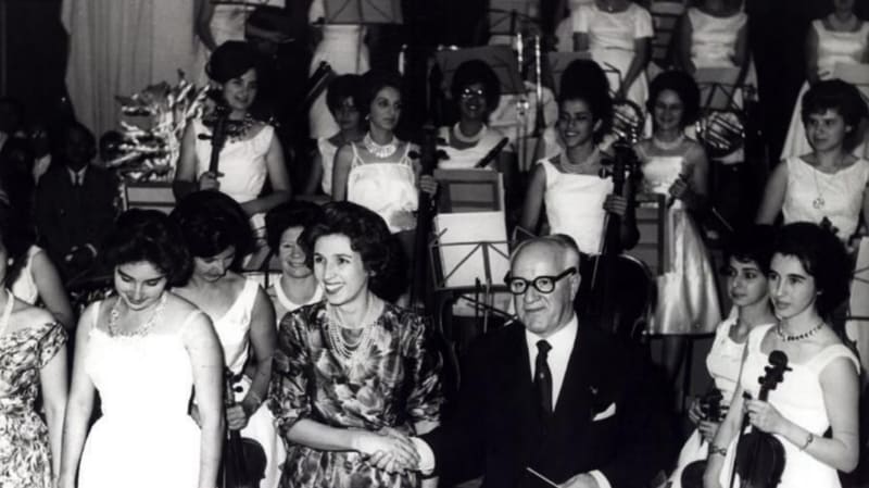 Pianista Belkiss Spenzieri e Orquestra Sinfônica Feminina em registro feito na década de 1960, em Goiânia | Foto: Acervo MIS-GO