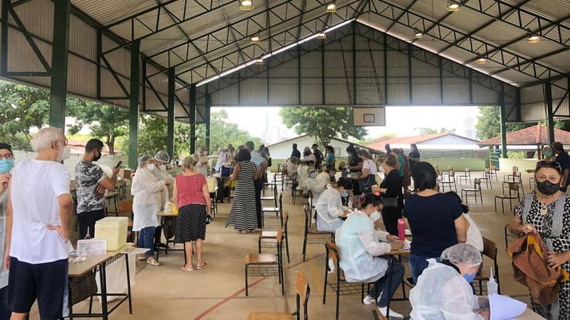Vacinação em Goiânia. Imunização é ampliada na capital para pessoas com comorbidades a partir de 45 anos | Foto: Paula Falcão