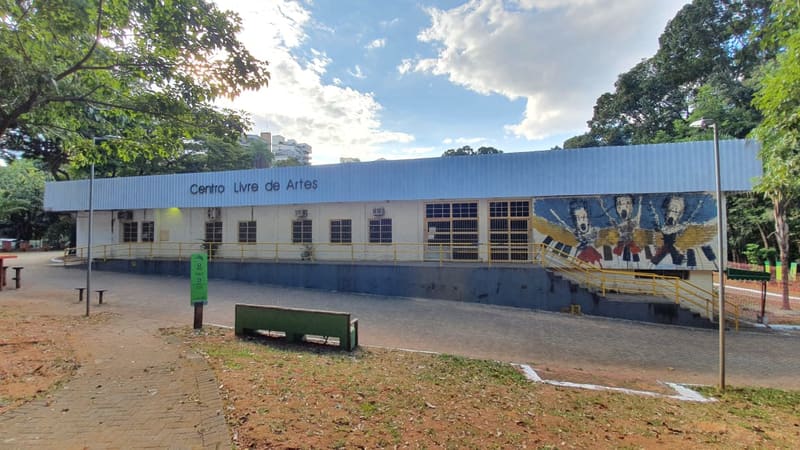 Centro Livre de Artes, no Bosque dos Buritis, em Goiânia. Local abrirá 473 vagas para cursos on-line | Foto: Paula Falcão