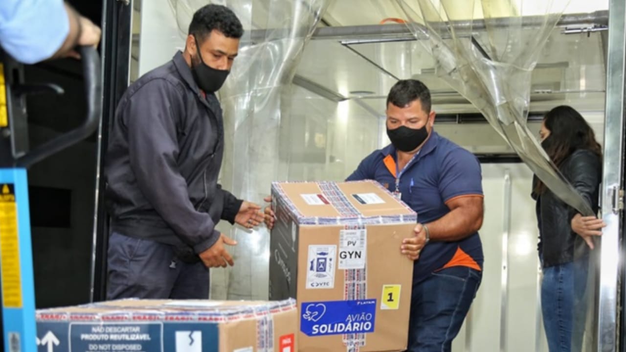 Goiás recebe mais de 163 mil doses de vacinas contra a Covid-19