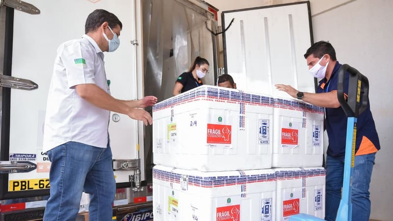 Goiás recebe mais de 133 mil doses de vacinas contra a Covid-19