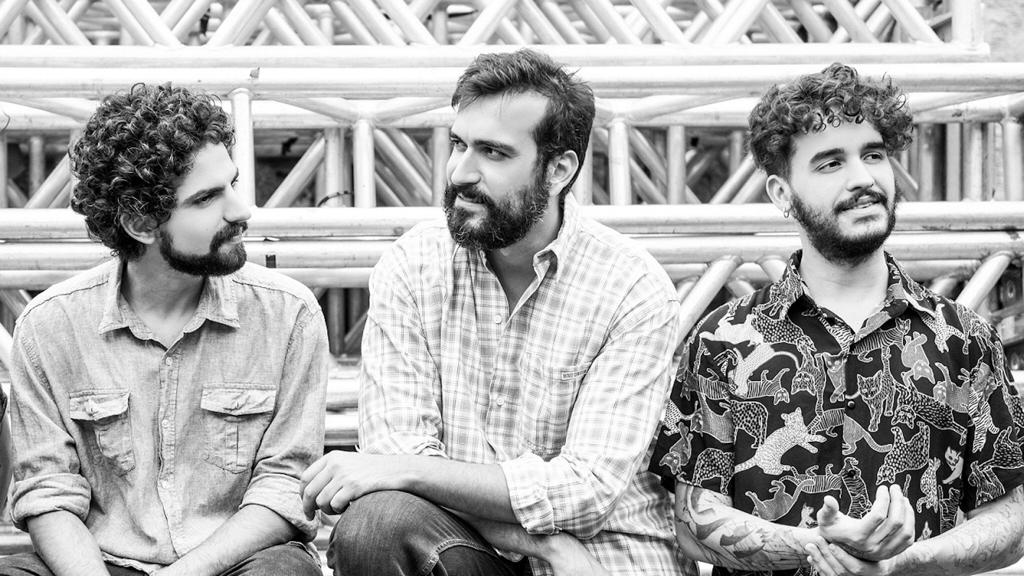 Trio Russo Negro é atração de bar no Setor Sul nesta quinta (30/9)