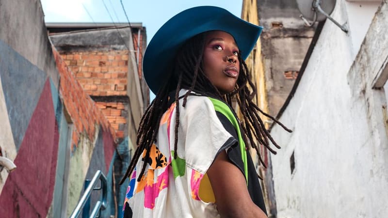 Em desfile na SPFW, marca goiana Naya Violeta apresenta coleção coloria, com referências ao country e faz  manifesto afrofuturista | Foto: Werb