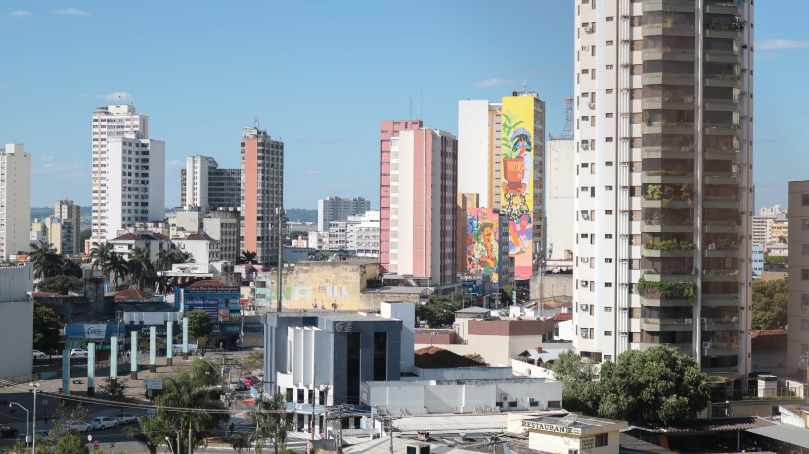 O que abre e fecha em Goiânia nos feriados de Natal e Ano Novo
