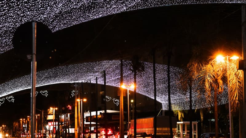 Túnel da Praça Tamandaré é uma das atrações mais tradicionais do Natal em Goiânia que, desta vez, é itinerante | Foto:  Carla Falcão/ 2020