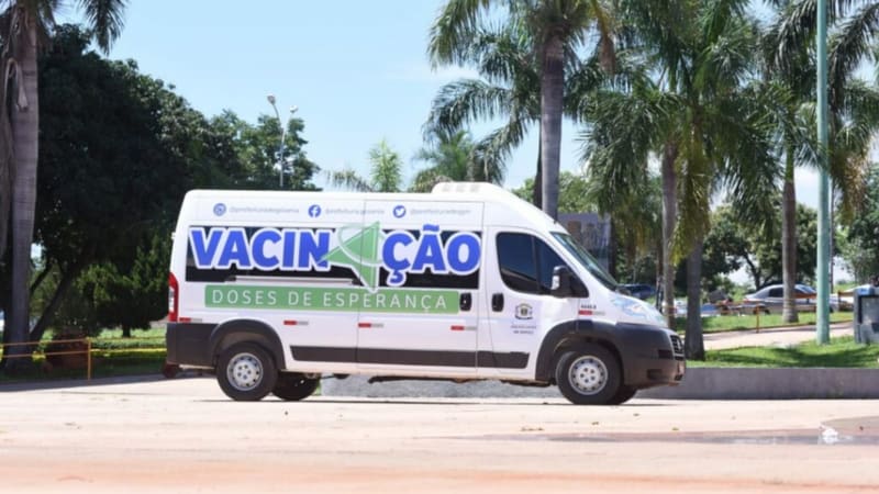 Prefeitura de Goiânia terá três vans para o Programa VacinAção, que percorrerá diversos locais até o dia 22 de dezembro | Foto: Jucimar Sousa