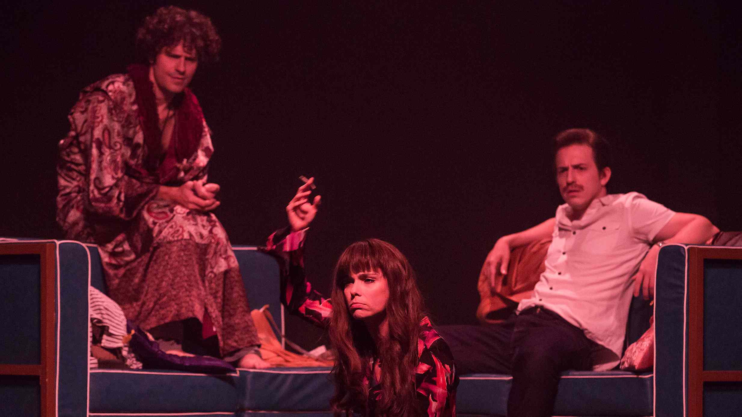 Espetáculo Love, Love, Love chega ao Teatro Goiânia