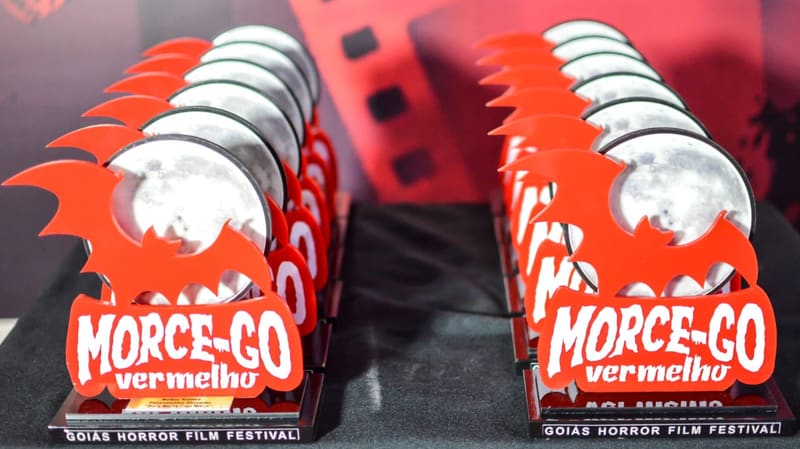 Troféus do Festival Morce-GO Vermelho. Evento tem inscrições gratuitas e acontece de 26 a 29 de maio | Foto: Marianna Cartaxo
