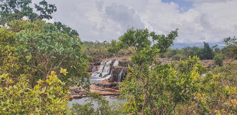 Catarata dos Couros, na Chapada dos Veadeiros, uma das 10 regiões turísticas do Mapa do Turismo de Goiás | Foto: Carlos Freitas