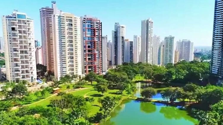 Parque Flamboyant, em Goiânia. Prefeitura da capital e Governo de Goiás decretaram ponto facultativo já na quinta-feira (14/4), véspera da sexta-feira da Paixão (15/4) | Foto: Secom Goiânia
