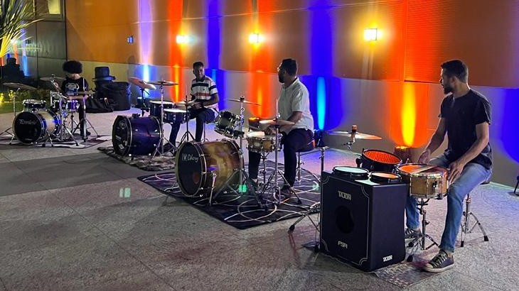 Bateraço: shopping em Aparecida recebe encontro de bateristas