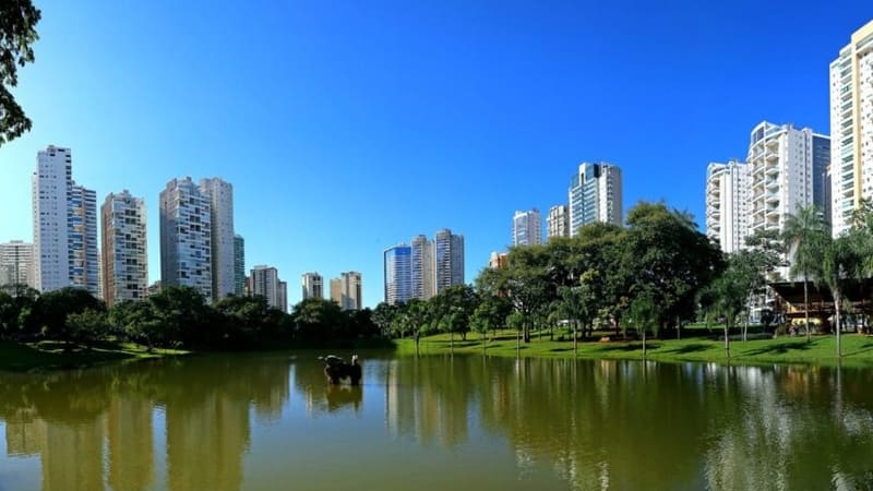 Parque Flamboyant, em Goiânia. Confira o que abre e o que fecha na cidade no feriado | Foto: Secom Goiânia