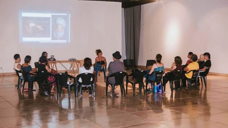 A iniciativa abriga a mostra “Autorretratos” e inclui, a cada quinta-feira, vivências práticas batizadas de Confabulações | Foto: Secult Goiás
