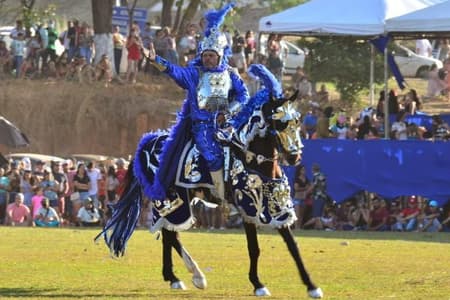 Cavalhadas de Pirenópolis serão realizadas no mês de maio