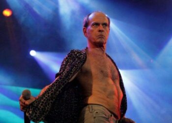 Ney Matogrosso em Goiânia: cantor faz show da turnê Bloco na Rua