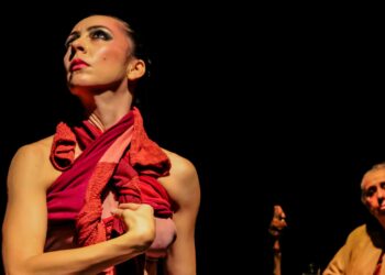 Lamira Artes Cênicas apresenta espetáculo “Sobre Si”