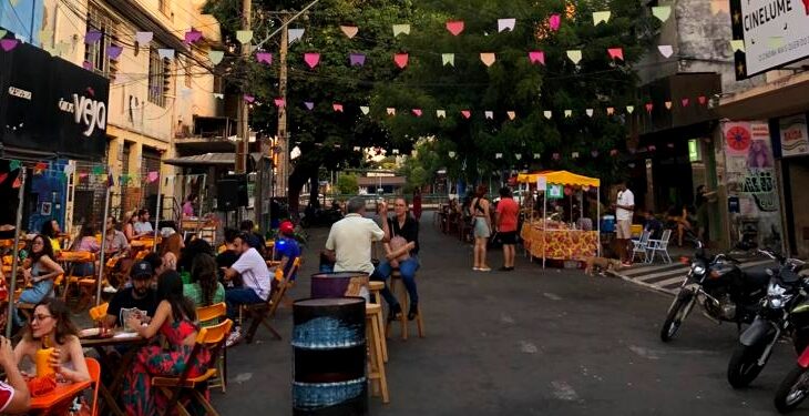 Quermexe: Festa Junina movimenta Rua 8, no Centro de Goiânia