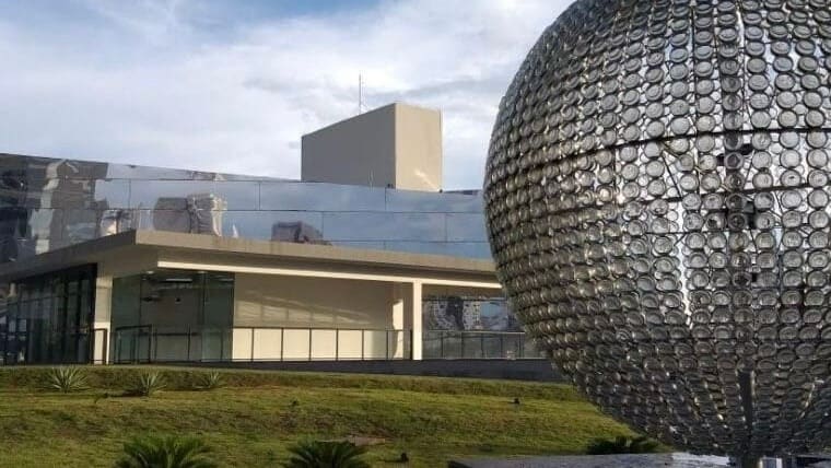 Centro Cultural Casa de Vidro Antônio Poteiro, um dos espaços culturais da Secult Goiânia | Foto: Secult Goiânia