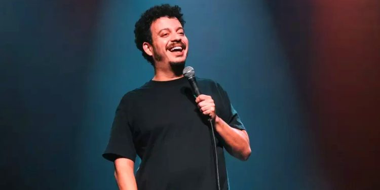 Rodrigo Marques apresenta show de humor em Goiânia