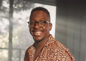 Mumuzinho faz show na abertura da Amarê Fashion 2023