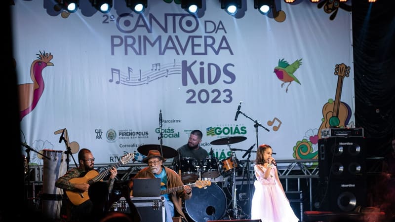 Cantora mirim se apresenta no Canto da Primavera Kids 2023 | Foto: Secult Goiás