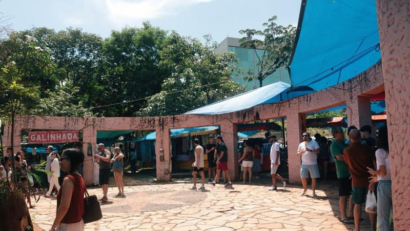 Praça da Feira do Cerrado, em Goiânia, passa por reforma