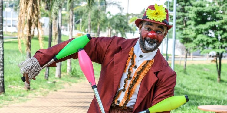 Projeto Te Encontro no Esparta oferece oficina e espetáculo para crianças