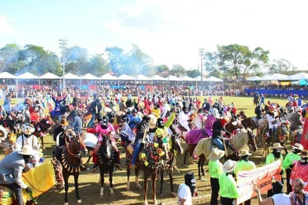 Cavalhadas de Pirenópolis serão realizadas no Módulo Esportivo, na GO-338