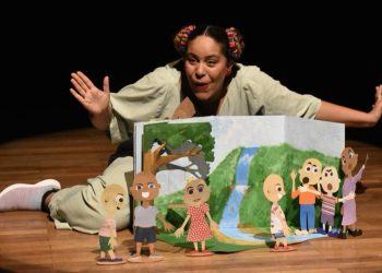 Coletivo Justina apresenta seu repertório artístico em Guiné-Bissau