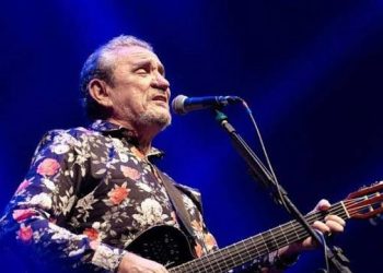 Zé Ramalho faz show no Arena Multiplace, em Goiânia