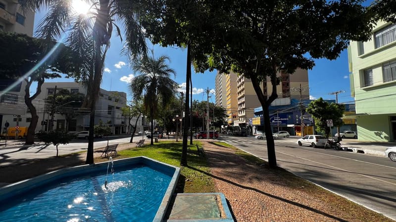 Iluminação Art Déco do Centro de Goiânia começa a ser revitalizada