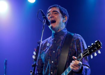 Aldeia Sesc de Artes chega à 11ª edição com shows de Adriana Calcanhotto e Samuel Rosa