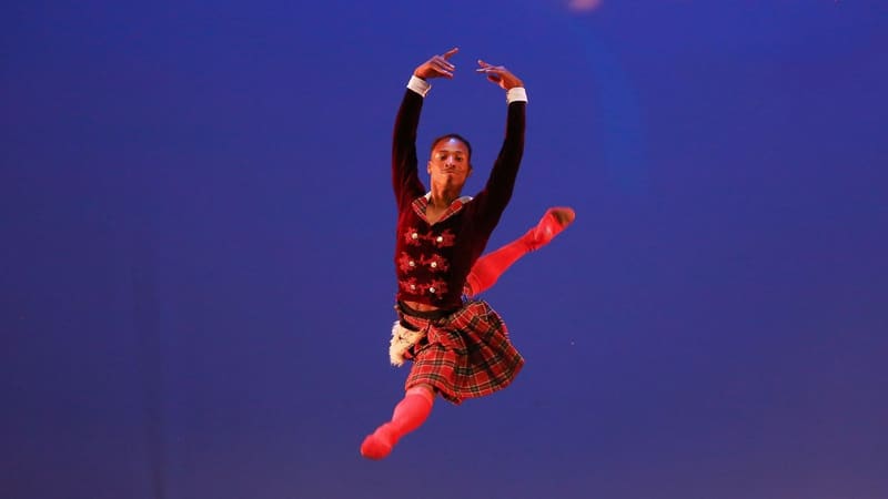 Bailarina se apresenta no Goiânia recebe Festival Internacional de Dança Goiás 2023. Em 2024, evento acontece de 3 a 7 de julho | Foto: Renan Livi