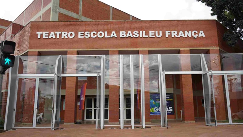 Basileu França abre vagas gratuitas para cursos técnico e superior